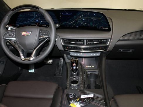 Used 2025 Cadillac CT5 V image 15