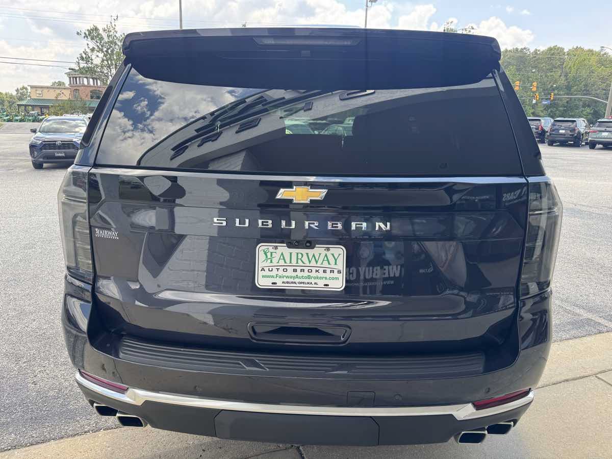 Used 2026 Chevrolet Suburban High Country RWD image 45