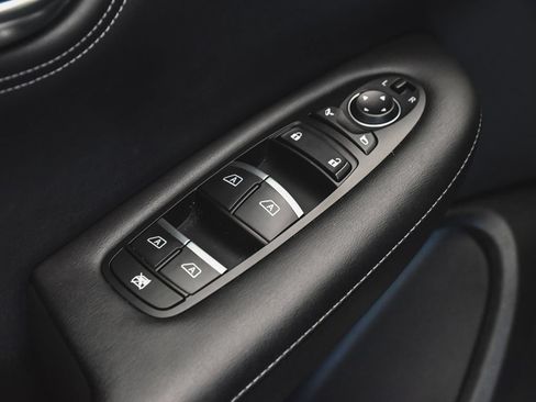 Used 2023 INFINITI QX55 Luxe w/ Cargo Package AWD/4WD image 9