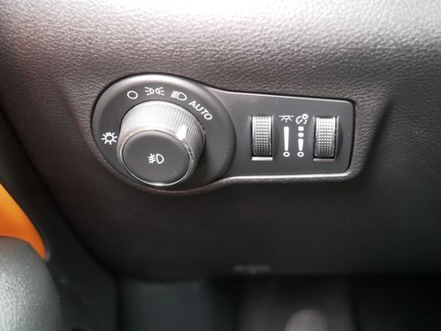 Used 2024 Jeep Compass Limited w/ Elite Group image 26