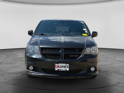 Used 2020 Dodge Grand Caravan GT FWD image 3