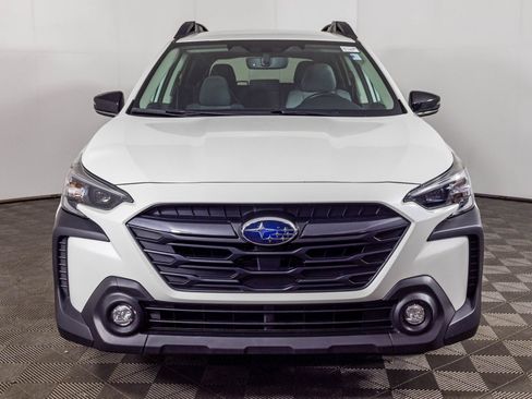 Used 2024 Subaru Outback Premium AWD/4WD image 9