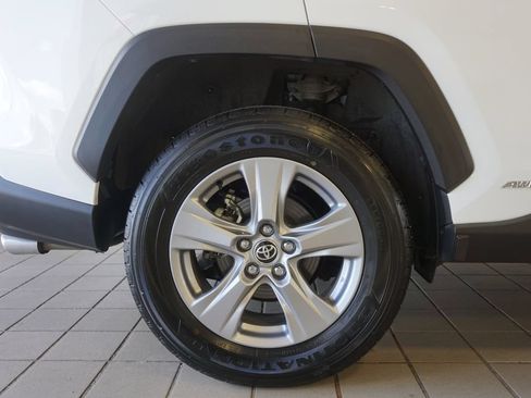 Certified 2025 Toyota RAV4 XLE AWD/4WD image 31