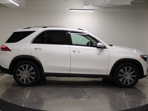 Certified 2024 Mercedes-Benz GLE 450e 4MATIC image 8