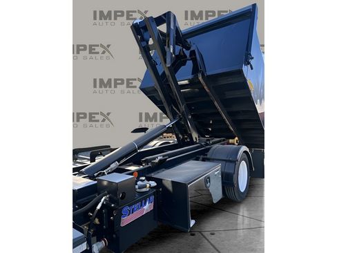 Used 2024 Chevrolet Low Cab Forward image 11