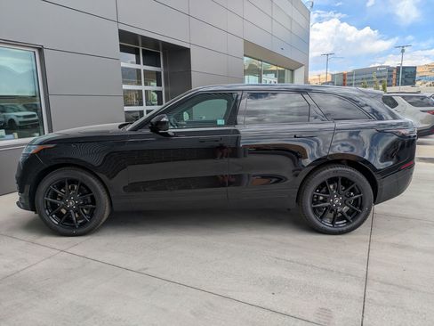 New 2026 Land Rover Range Rover Velar Dynamic SE image 9