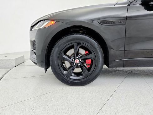 Certified 2021 Jaguar F-PACE R-Dynamic S AWD/4WD image 17