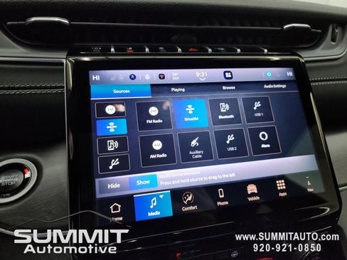 New 2025 Jeep Grand Cherokee Limited w/ Black Appearance Package image 50