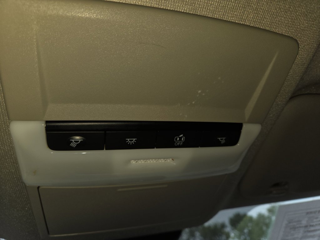 Used 2024 Nissan Sentra SV FWD image 17