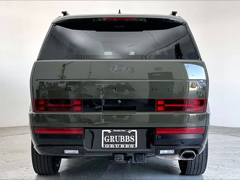 Used 2025 Hyundai Santa Fe Calligraphy FWD image 5