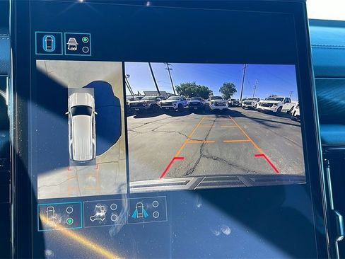 New 2026 GMC Yukon XL AT4 image 19