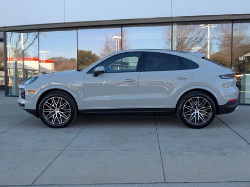 New 2026 Porsche Cayenne Coupe image 2