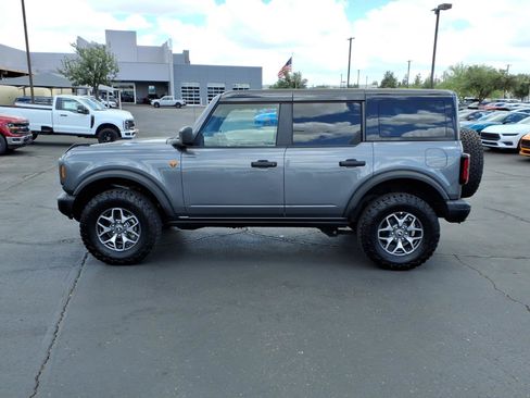 Certified 2025 Ford Bronco Badlands AWD/4WD image 3
