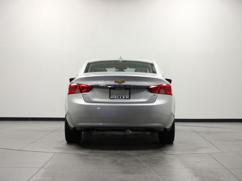 Used 2015 Chevrolet Impala LT w/ Convenience Package FWD image 5