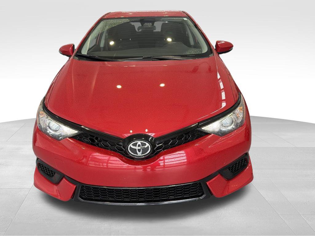 Used 2018 Toyota Corolla iM FWD image 2