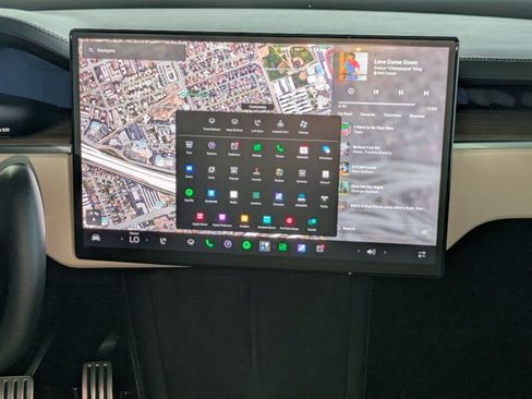 Used 2023 Tesla Model X AWD/4WD image 16