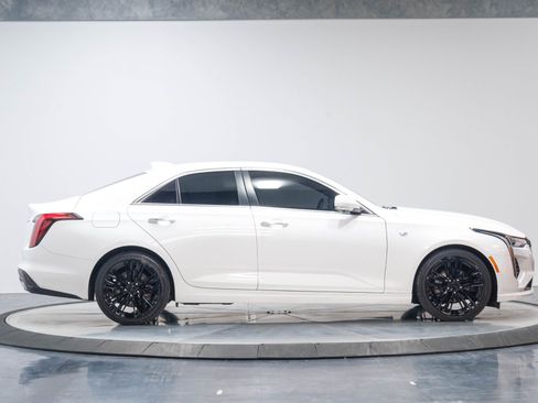 Used 2020 Cadillac CT4 Premium Luxury RWD image 29