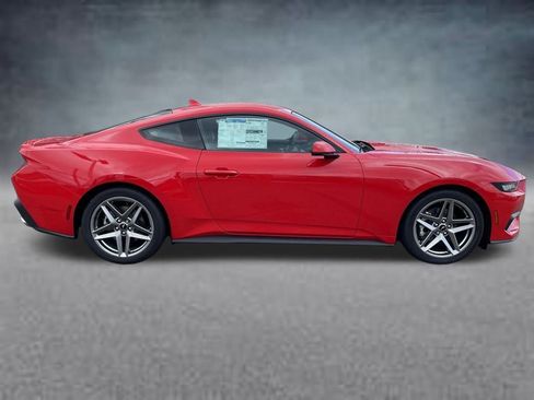 Used 2024 Ford Mustang Premium image 4