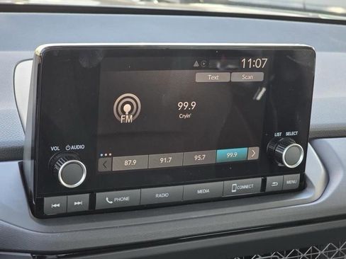 Used 2025 Honda Accord SE image 11