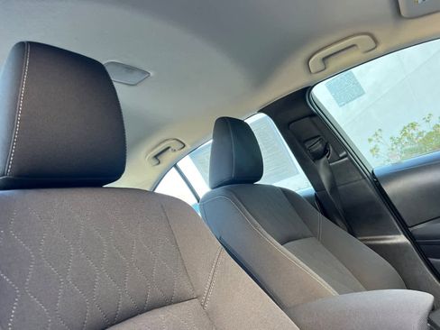 Used 2023 Toyota Corolla LE image 16