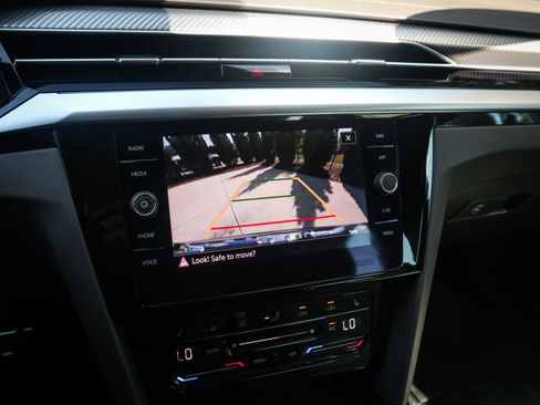 Used 2023 Volkswagen Arteon SEL image 25