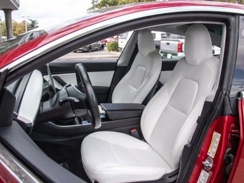 Used 2018 Tesla Model 3 AWD/4WD image 10