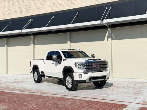 Used 2021 GMC Sierra 2500 Denali w/ Denali Ultimate Package AWD/4WD image 4