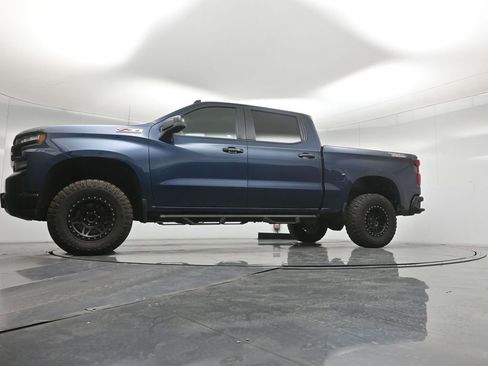 Used 2020 Chevrolet Silverado 1500 LT Trail Boss AWD/4WD image 7