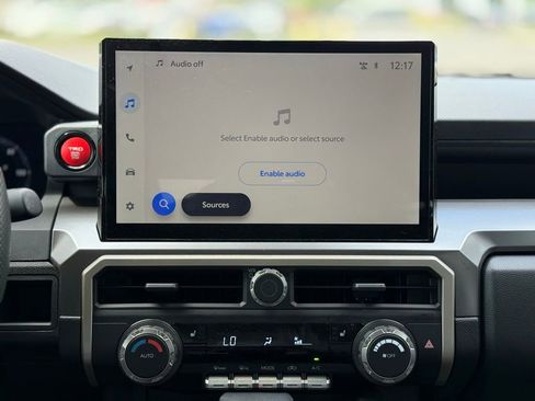 Used 2024 Toyota Tacoma TRD Off-Road image 28