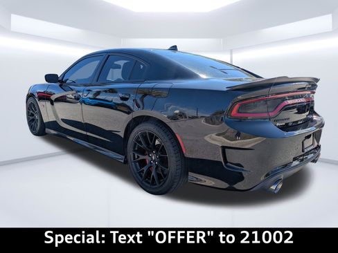 Used 2019 Dodge Charger Scat Pack w/ Dynamics Package image 5
