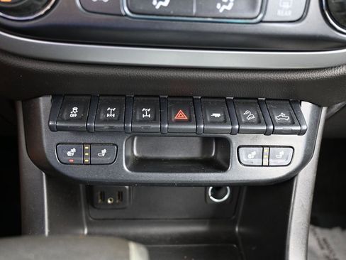 Used 2019 Chevrolet Colorado ZR2 w/ LPO, Power Package image 27