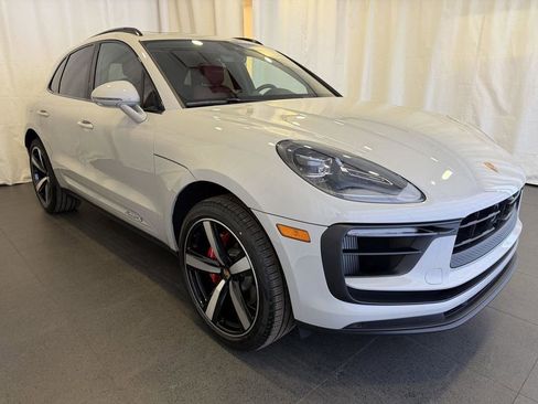 New 2026 Porsche Macan S AWD/4WD image 7
