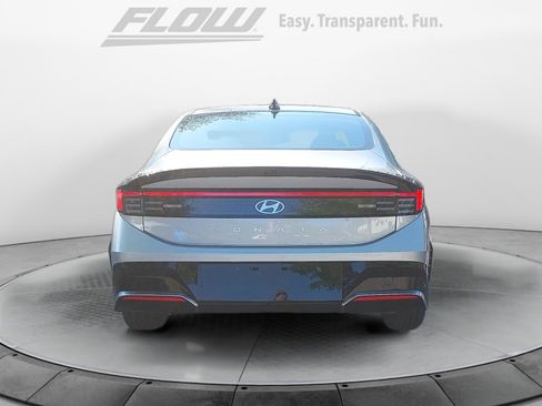 New 2025 Hyundai Sonata SEL image 6