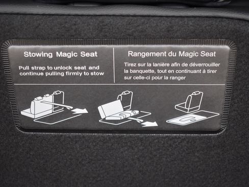 Used 2024 Honda Odyssey Elite image 17