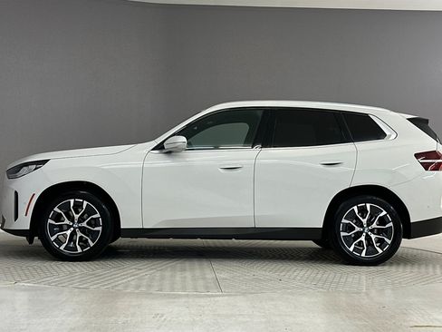 Used 2026 BMW X3 xDrive30i w/ Convenience Package AWD/4WD image 2