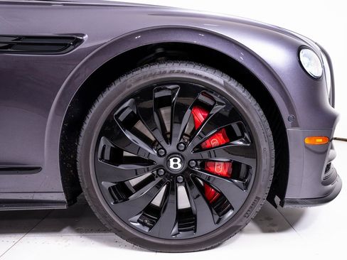 Used 2021 Bentley Flying Spur V8 image 14