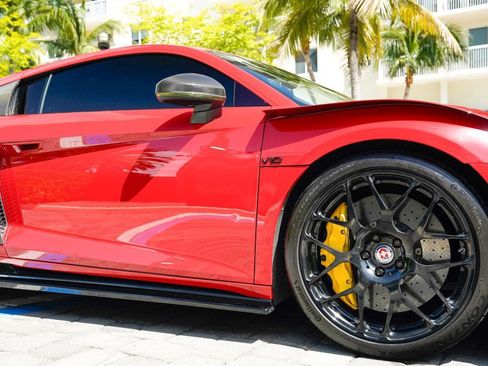 Used 2017 Audi R8 V10 plus w/ 20" Wheel Package AWD/4WD image 40