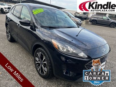 Used 2021 Ford Escape SE w/ SE Sport Appearance Package