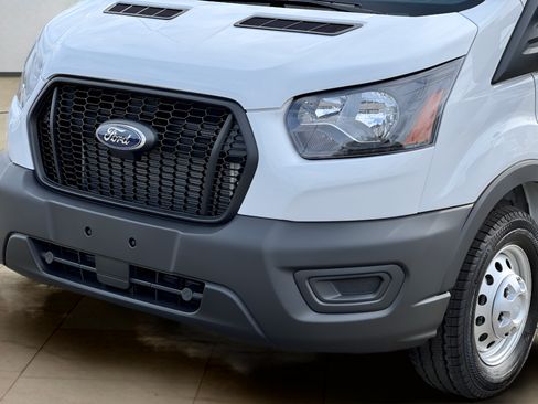 New 2025 Ford Transit 150 Low Roof AWD image 31