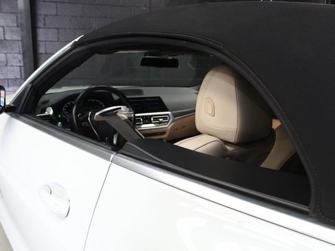 Used 2023 BMW 430i Convertible w/ Premium Package RWD image 18