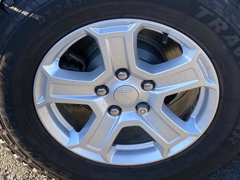 Certified 2021 Jeep Wrangler Unlimited Sport image 24