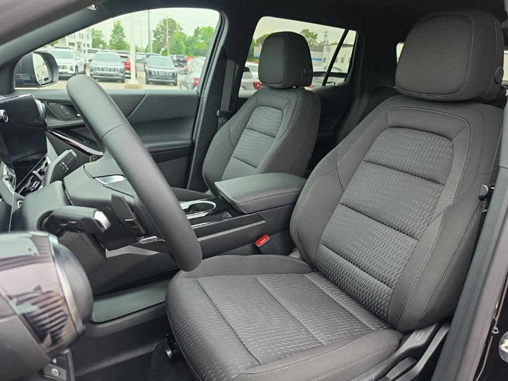 New 2027 Chevrolet Equinox LT AWD/4WD image 11