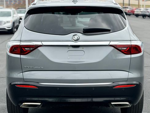 Used 2024 Buick Enclave Premium image 6