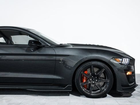 Used 2020 Ford Mustang Shelby GT500 w/ Carbon Fiber Track Pack image 3