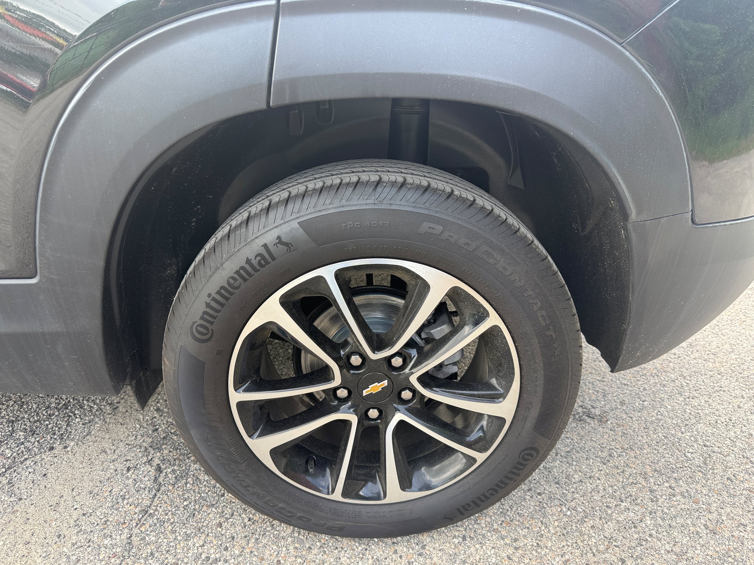 Used 2025 Chevrolet TrailBlazer LT AWD/4WD image 9