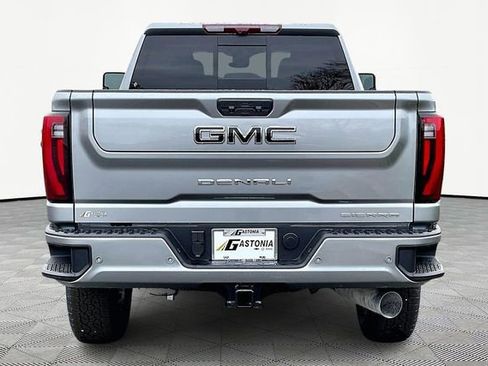 New 2026 GMC Sierra 3500 Denali w/ Denali Reserve Package AWD/4WD image 5
