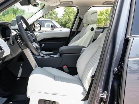 New 2026 Land Rover Discovery S AWD/4WD image 3