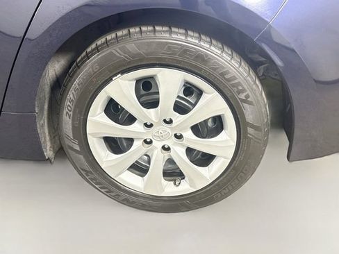 Certified 2021 Toyota Corolla LE FWD image 30