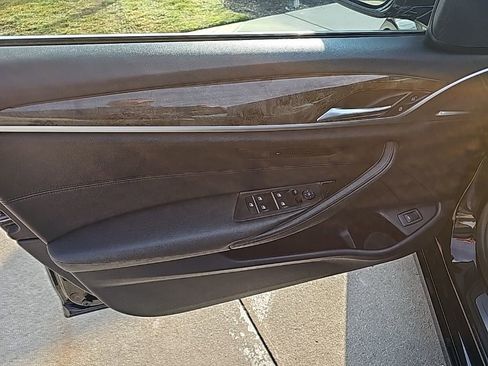 Used 2018 BMW 530i xDrive w/ Premium Package image 18