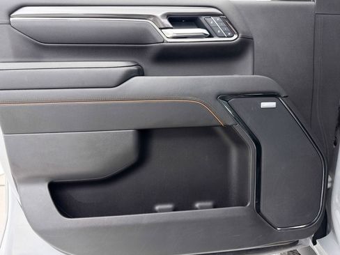 Used 2025 GMC Sierra 2500 AT4 w/ Technology Package image 29